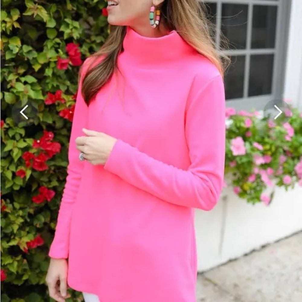 LIKE NEW Dudley Stephens Hot Pink Cobble Hill Turtleneck